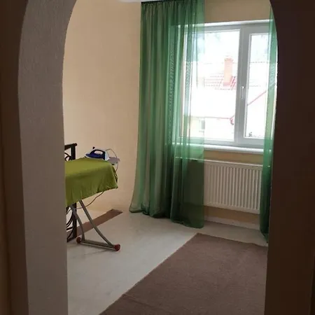 Krashanka אכסניה *